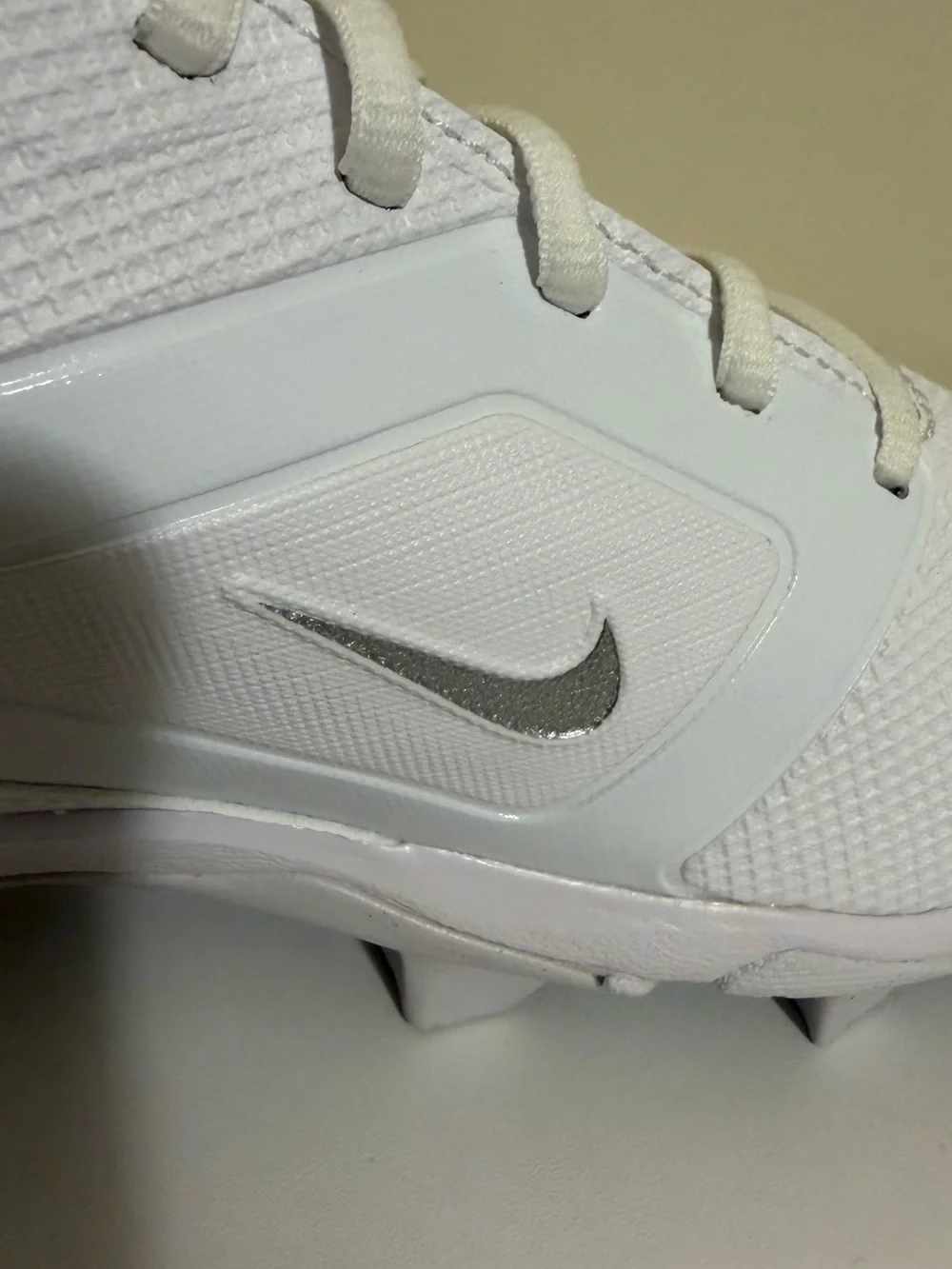 Nike White Silver Athletic
